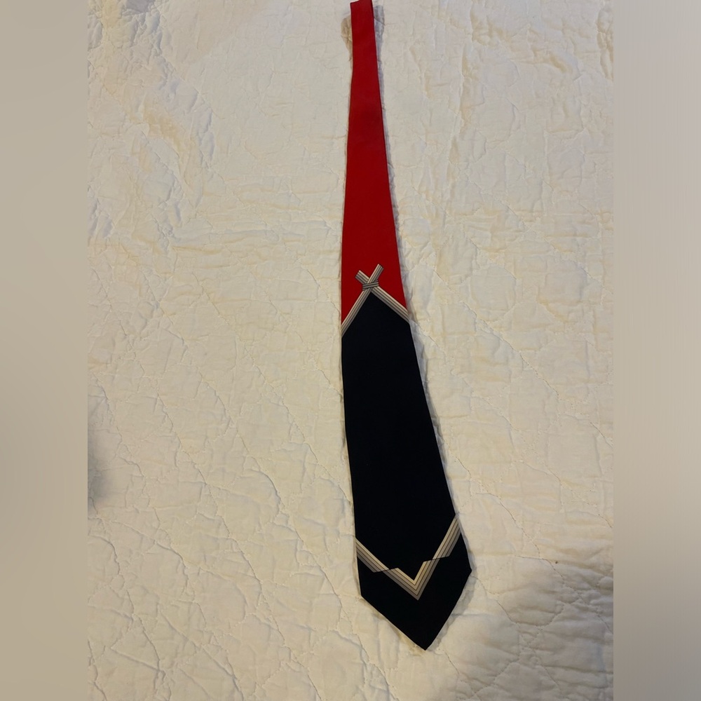 Vitaliano Pancaldi vintage geometric print 100% silk tie